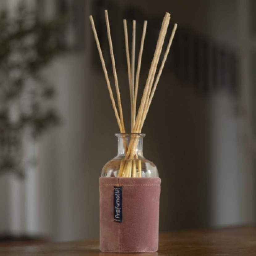 Fragranze donna San Valentino, stupire con un regalo originale